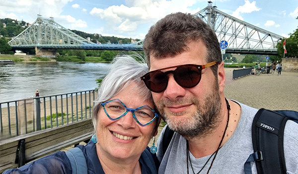 dore-doris-reinhard-brillen-bruecke-selfie-600x350px